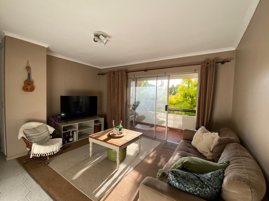 To Let 2 Bedroom Property for Rent in Loevenstein Western Cape
